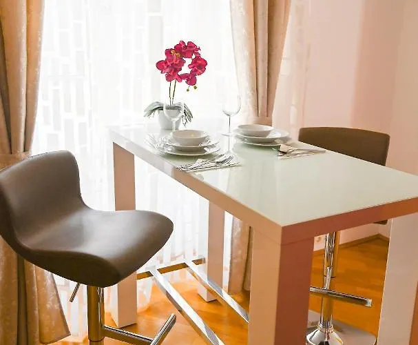 Delightful Hofburg Appartement